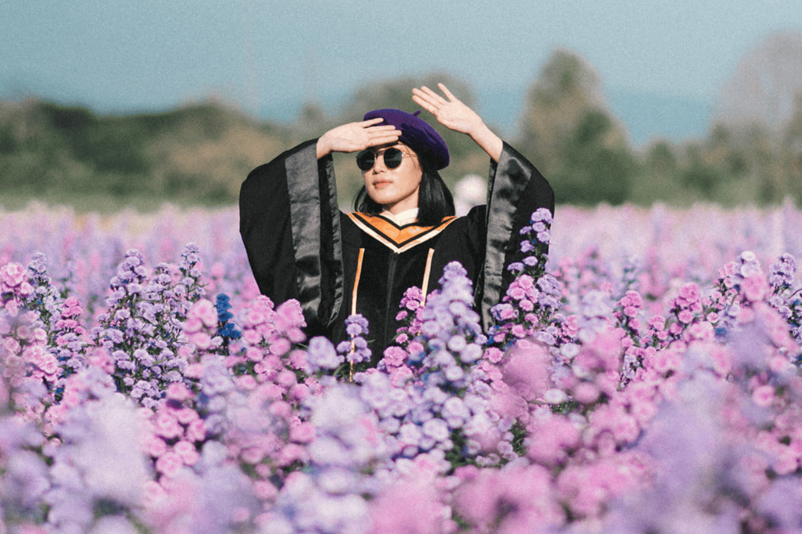 ถ่ายรูปรับปริญญา-ช่างภาพรับปริญญา-ถ่ายรูปรับปริญญากับแฟน-ถ่ายรูปรับปริญญาแนวสตรีท-ช่างภาพงานแต่ง-ถ่ายรูปครอบครัว-ถ่ายรูปรับปริญญากับครอบครัว-ถ่ายรูปรับปริญญาแนวสตรีท-ถ่ายรูปรับปริญญา ผู้ชาย-ถ่ายรูปรับปริญญานอกรอบ-ช่างภาพ-photographer-ช่างภาพงานแต่ง-street photographer-ช่างภาพอิสระ-รับถ่ายรูป-ไอเดีย ถ่ายรูปรับปริญญา-ถ่ายนอกรอบ